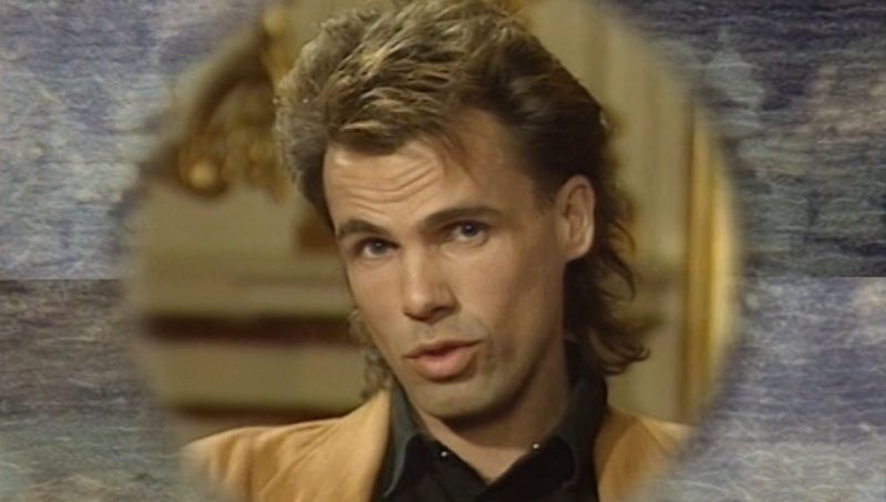 Fil:Tony Johansson Tiffany 1994.jpg