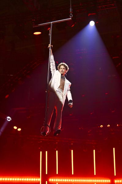 Fil:Half of Me Greczula final.jpg